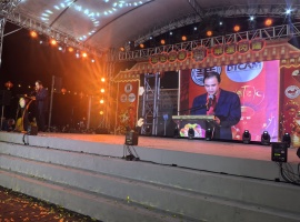 施永嘉出席“华星之夜”新春联欢晚会并致辞